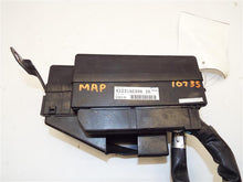 Load image into Gallery viewer, FUSE BOX Subaru Legacy 2003 03 2004 04 2005 05 - MRK188972