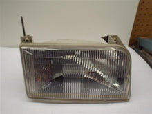 Load image into Gallery viewer, HEADLIGHT LAMP ASSEMBLY Bronco F150 Pickup F250 Pickup 92-97 Right - MRK190367