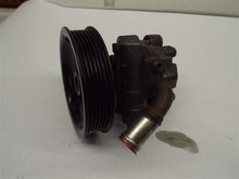 Load image into Gallery viewer, Power Steering Pump Dodge 300C 2006 - MRK194316