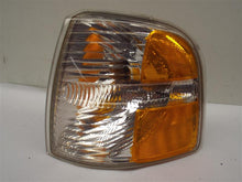 Load image into Gallery viewer, TURN SIGNAL LIGHT LAMP Explorer Explorer Sport Trac 04 05 Left - MRK196360
