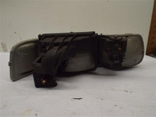 Load image into Gallery viewer, HEADLIGHT LAMP ASSEMBLY Silverado 1500 Pickup Silverado 2500 99-06 Left - MRK196724