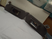 Load image into Gallery viewer, Interior Sun Visors FORD F150 PICKUP 2000 - MRK197602