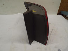 Load image into Gallery viewer, OUTER TAIL LIGHT LAMP Sonata 2006 06 2007 07 2008 08 Right - MRK200611