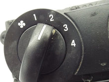 Load image into Gallery viewer, Temperature Controls FIVE HUNDRED 2005 - MRK200868