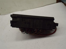 Load image into Gallery viewer, Fuse Box EXPEDITION 2002 - MRK201278