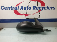 Load image into Gallery viewer, Side View Door Mirror PT CRUISER 2007 - CTL201735