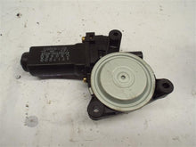 Load image into Gallery viewer, POWER WINDOW MOTOR Caravan Town and Country Voyager 96 97 98 99 00 Right - MRK201880