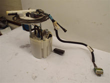 Load image into Gallery viewer, FUEL PUMP Chevrolet HHR 2009 09 2010 10 2011 11 - MRK203952