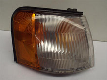 Load image into Gallery viewer, PARKLAMP Toyota Tercel 1991 91 1992 92 1993 93 1994 94 Right - MRK206380