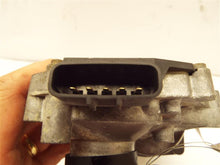 Load image into Gallery viewer, Windshield Wiper Motor Buick Lucerne 2007 - MRK206731