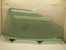 Load image into Gallery viewer, Front Door Glass Toyota Sienna 1999 - MRK209482