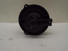 Load image into Gallery viewer, HEATER BLOWER MOTOR TOYOTA SIENNA 1998 99 00 01 02 03 - MRK209486