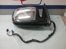 Load image into Gallery viewer, SIDE VIEW MIRROR Silverado 1500 2500 Pickup 04 05 06 07 Right - CTL211618
