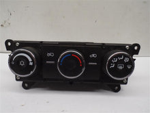 Load image into Gallery viewer, Temperature Controls Pontiac Torrent 2007 - MRK212194