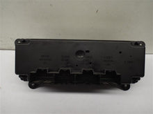 Load image into Gallery viewer, Temperature Controls Pontiac Torrent 2007 - MRK212194