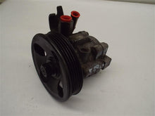 Load image into Gallery viewer, POWER STEERING PUMP Frontier Xterra 99 00 01 02 03 04 - MRK213915