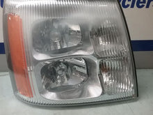 Load image into Gallery viewer, HEADLIGHT LAMP ASSEMBLY Escalade Escalade EXT 2002 02 Right - CTL214088