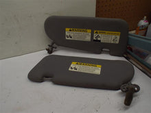 Load image into Gallery viewer, Interior Sun Visors Kia Sorento 2006 - MRK214240