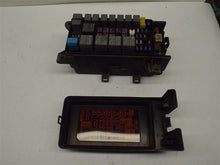 Load image into Gallery viewer, FUSE BOX Kia Sorento 2003 03 2004 04 2005 05 2006 06 - MRK214255