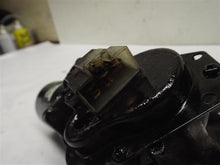 Load image into Gallery viewer, Windshield Wiper Motor ISUZU VEHICROSS 2001 - MRK214516
