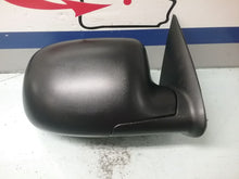 Load image into Gallery viewer, SIDE VIEW MIRROR Suburban Silverado 99 00 01 - 07 Right - CTL216165