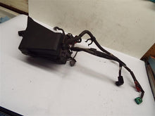 Load image into Gallery viewer, FUSE BOX Forester Impreza 2008 08 2009 09 2010 10 2011 11 - MRK217092