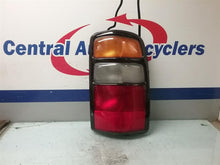 Load image into Gallery viewer, TAIL LIGHT LAMP ASSEMBLY Suburban 1500 Suburban 2500 Tahoe 04-06 Right - CTL219010