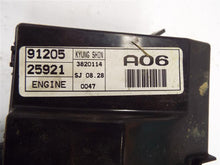 Load image into Gallery viewer, Fuse Box Hyundai Accent 2004 - MRK219948