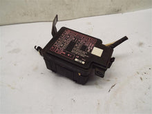 Load image into Gallery viewer, FUSE BOX Honda CR-V 1997 97 1998 98 1999 99 2000 00 2001 01 - MRK221570