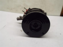 Load image into Gallery viewer, AC COMPRESSOR TOYOTA TUNDRA 00 01 02 03 04 05 06 - MRK223357