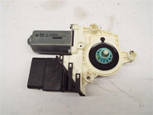 Load image into Gallery viewer, Power Window Motor Volkswagen Passat 2008 - MRK223426