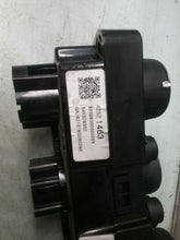 Load image into Gallery viewer, Temperature Controls Chevrolet Sonic 2017 - CTL224242