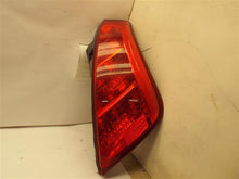 Load image into Gallery viewer, OUTER TAIL LIGHT LAMP Nissan Murano 2003 03 2004 04 2005 05 Right - MRK224432