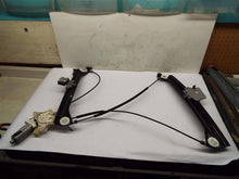 Load image into Gallery viewer, FRONT DOOR WINDOW REGULATOR CLK320 CLK350 CLK430 CLK500 03-09 Right - MRK225818