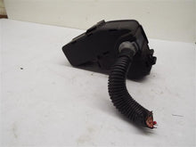 Load image into Gallery viewer, FUSE BOX Volvo C70 S60 S80 V70 XC70 2004 04 - MRK231601