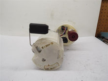 Load image into Gallery viewer, Fuel Pump Chevrolet Cruze 2012 - MRK232092