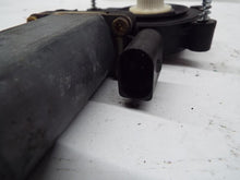 Load image into Gallery viewer, Power Window Motor BMW 325I 2002 - MRK235477