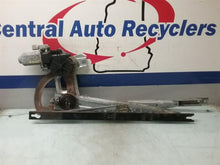 Load image into Gallery viewer, FRONT WINDOW REGULATOR Ford Excursion F250SD F350SD F450SD 03 04 05 - 12 Left - CTL235734