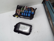 Load image into Gallery viewer, Fuse Box Hyundai Accent 2008 - MRK236558