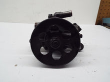Load image into Gallery viewer, POWER STEERING PUMP Honda CR-V 1998 98 1999 99 00 01 - MRK237255