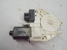 Load image into Gallery viewer, POWER WINDOW MOTOR Sable Five Hundred Taurus 05 06 07 08 09 Front Left - MRK239248