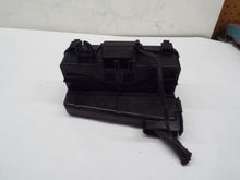 Load image into Gallery viewer, FUSE BOX Acura MDX 2003 03 2004 04 2005 05 2006 06 - MRK240194