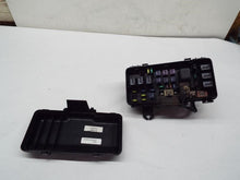 Load image into Gallery viewer, FUSE BOX Acura MDX 2003 03 2004 04 2005 05 2006 06 - MRK240194