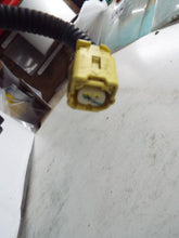 Load image into Gallery viewer, Fuse Box Toyota Sienna 2002 - MRK241805