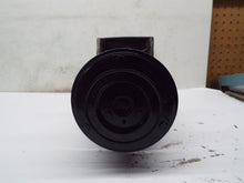 Load image into Gallery viewer, AC COMPRESSOR Volvo S60 V70 XC90 1999 99 00 01 02 - 08 - MRK243257