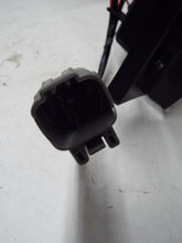 Load image into Gallery viewer, TAIL LIGHT LAMP ASSEMBLY Chevrolet Equinox 05 06 07 08 09 Right - MRK243849