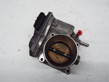 Load image into Gallery viewer, THROTTLE BODY Sentra Versa 2007 07 2008 08 2009 09 - MRK243944
