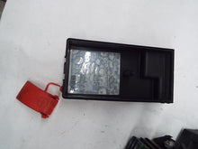Load image into Gallery viewer, Fuse Box Buick Century 2002 - MRK245284