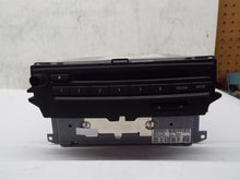 Load image into Gallery viewer, Radio BMW 328I 2010 - MRK248075