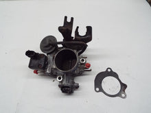 Load image into Gallery viewer, THROTTLE BODY Camry Solara 1997 97 98 99 00 4cyl - MRK248222